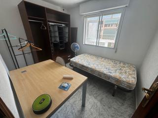 Lloguer Pis  Calle tibi. Habitación en alquiler  –  amplio y luminoso