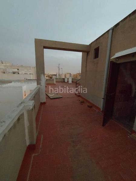 Foto 3f916913-82fc-4c2b-b692-6b1be5f941c8. Edifici a Norte Sant Vicent del Raspeig