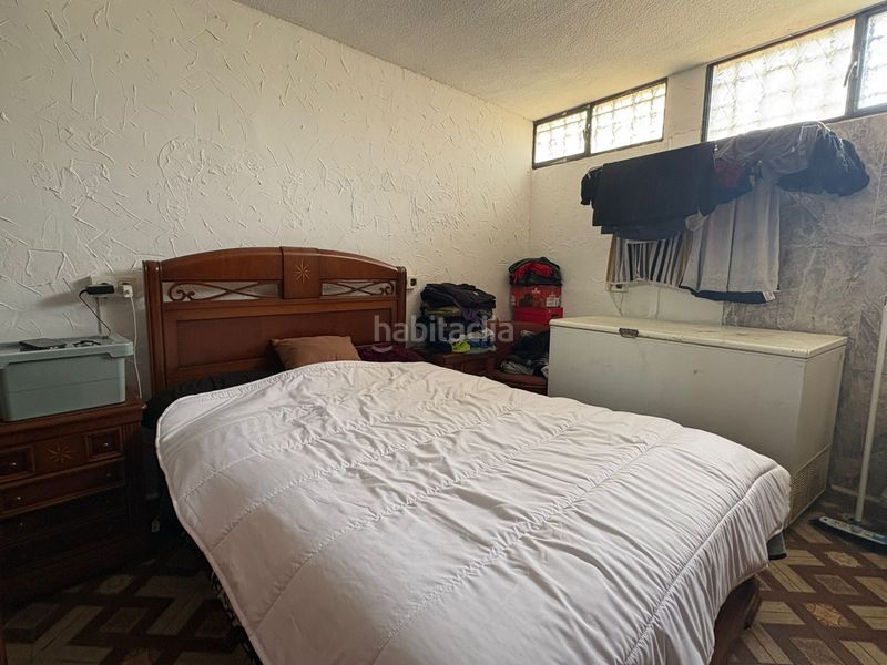 Foto 8d59b00c-2768-40e4-b006-1fffd9e088e1. Local comercial a Petrer