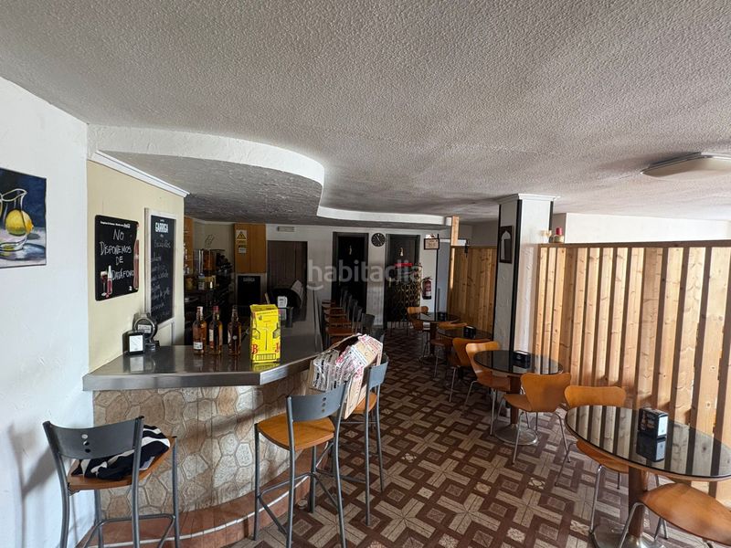 Foto b1599aad-fc10-4537-b151-2b3af2c6f0b2. Local comercial a Petrer