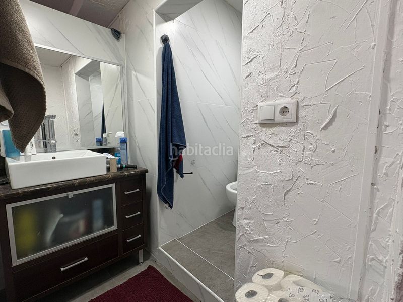 Foto e9a13ef7-2575-4c9a-9aa8-9a2e40ac2380. Local comercial a Petrer