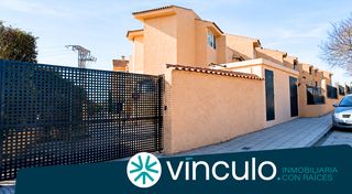 Miete Haus  Calle la bonanova. Alquiler de bungalow en calle la bonanova