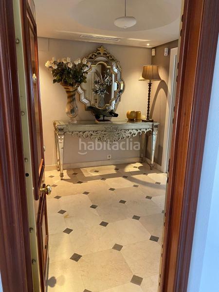 Foto cc97ed8d-3ab0-4113-b87d-2b767ca580f8. Pis amb piscina a Playa Levante Benidorm