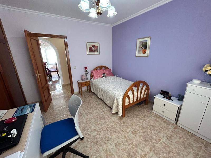 Foto f1f82b93-9282-4390-ba32-07e1f435c2db. Casa amplia casa de 3 dormitorios y 2 baños en 1.000 m de parcela. jardín privado, vistas a la montaña y parking para 2 coches. tu hoga en Nucia (la)