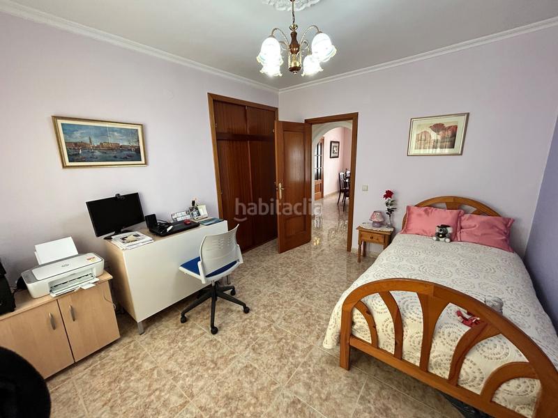 Foto fe74a1ae-6342-4ef0-905a-22ffdee23750. Casa amplia casa de 3 dormitorios y 2 baños en 1.000 m de parcela. jardín privado, vistas a la montaña y parking para 2 coches. tu hoga en Nucia (la)