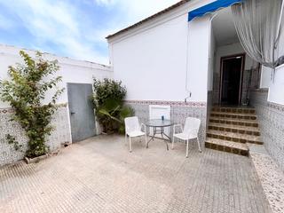 Country house en Rebolledo. Amplia casa de pueblo en venta con 4 dormitorios, patio privado