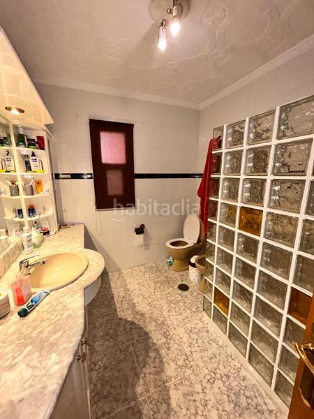 Foto 207bb724-f096-4802-a2ae-02a8380078b6. Masía amplia casa de pueblo en venta con 4 dormitorios, patio privado y vistas a la montaña. descubre tu hogar perfecto en la tranquilid en Alicante