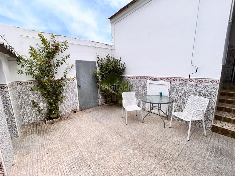 Foto 941f61ca-4210-47d4-9bf4-04bf44f85051. Masía amplia casa de pueblo en venta con 4 dormitorios, patio privado y vistas a la montaña. descubre tu hogar perfecto en la tranquilid en Alicante