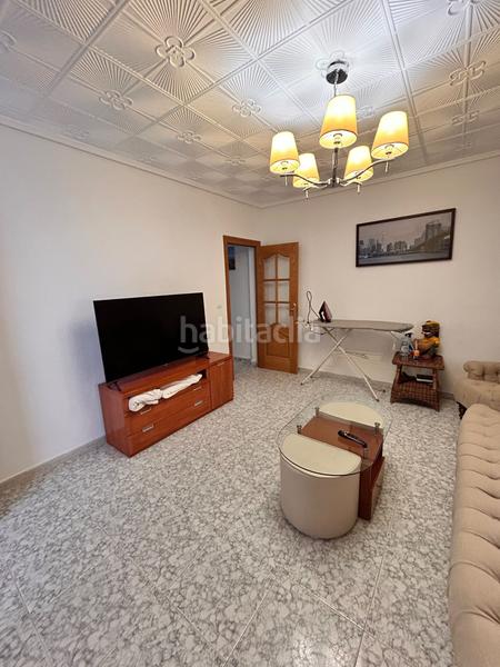 Foto f46861e0-f7ed-4fe2-a858-1b52ca905afd. Masía amplia casa de pueblo en venta con 4 dormitorios, patio privado y vistas a la montaña. descubre tu hogar perfecto en la tranquilid en Alicante