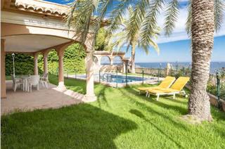 Chalet en Platja de Vila Joiosa. Villa en venta de lujo en villajoyosa