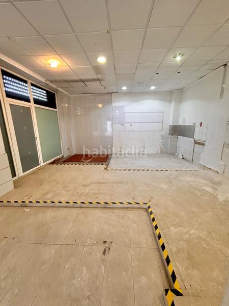 Foto 5775d16f-2b0d-4656-b75b-40f45490ad59. Alquiler local comercial en caratula 16 alquiler local en plaza castilla elche en Elche / Elx