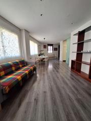 Flat en El Carmen. Fantastico piso reformado junto a los molinos del rio