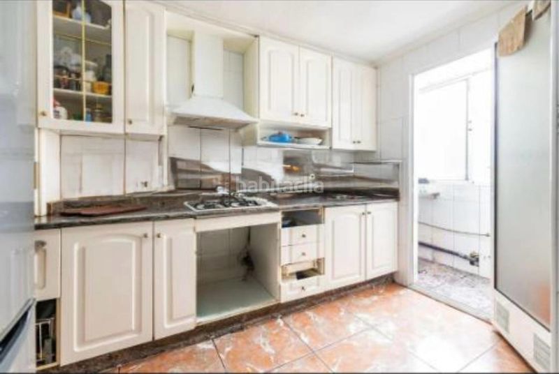 Foto c314a6eb-2681-48f4-a21b-a62a53f78d0f. Piso fantastico piso como inversión en la zona de san andres en Murcia