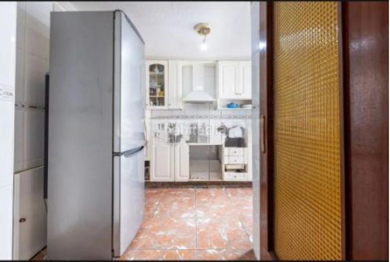 Foto dde103aa-c847-4b49-b5b2-f022f1a738d6. Piso fantastico piso como inversión en la zona de san andres en Murcia