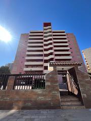 Parking coche en Avenida de catalua 25