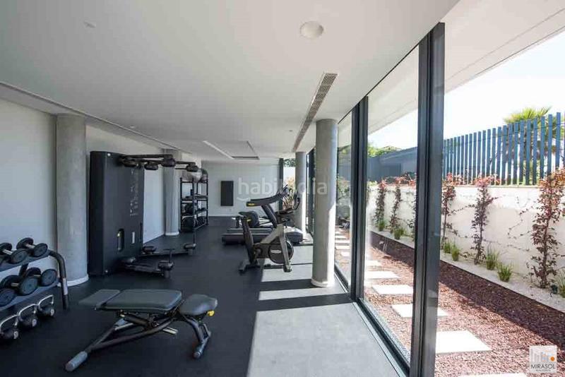 Foto e84c6ead-18e7-4d23-9b28-0176489b2263. Piso apartamento de lujo en primera línea de playa en Estepona