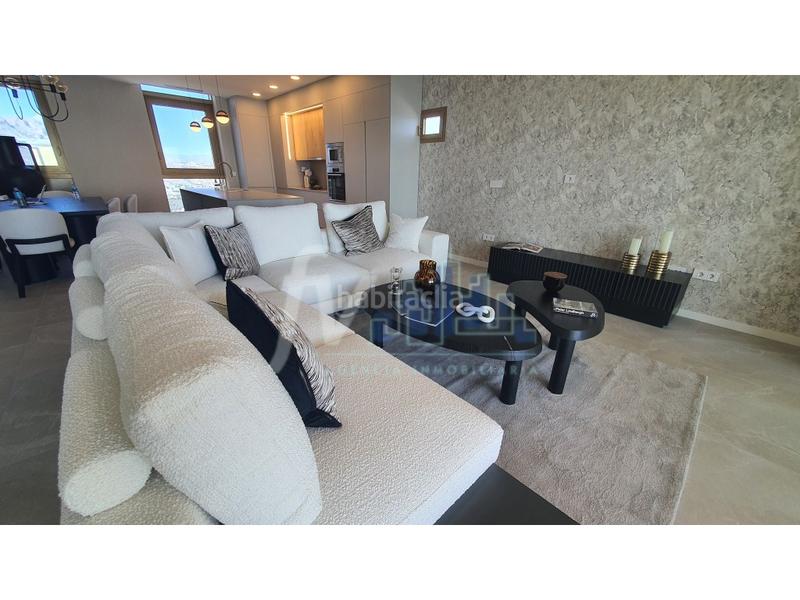 Foto 64f3ffc0-dfa7-4e3e-b7dc-1d07a1c23f6f. Piccolo appartamento in Playa Poniente Benidorm