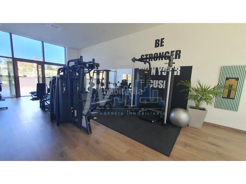 Foto a5702bc4-f6e6-49b2-9d83-d1939b5a9483. Appartement dans Playa Poniente Benidorm