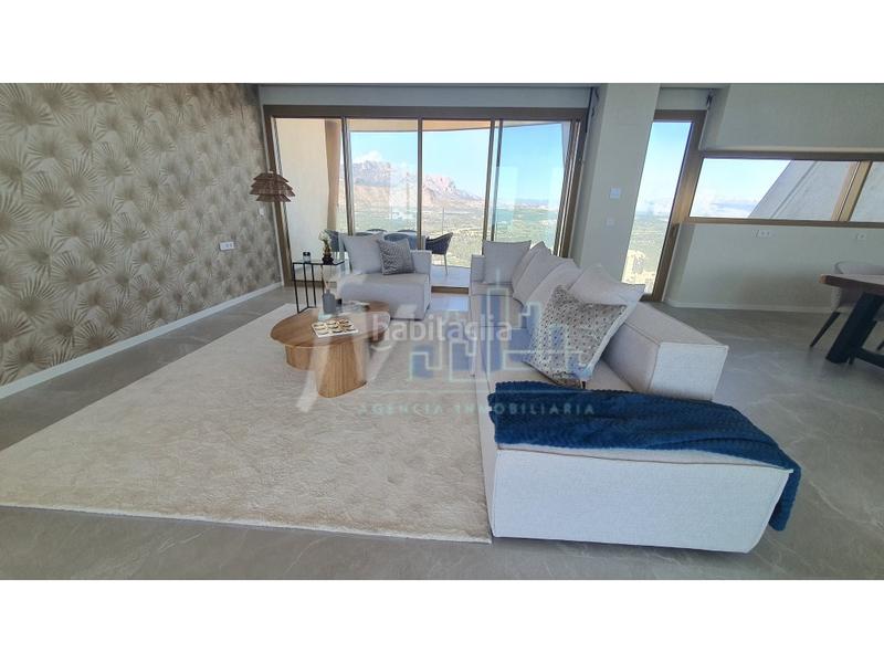 Foto ae5c5c0e-fb1c-48a6-9c0a-9b960eecadd3. Appartement dans Playa Poniente Benidorm