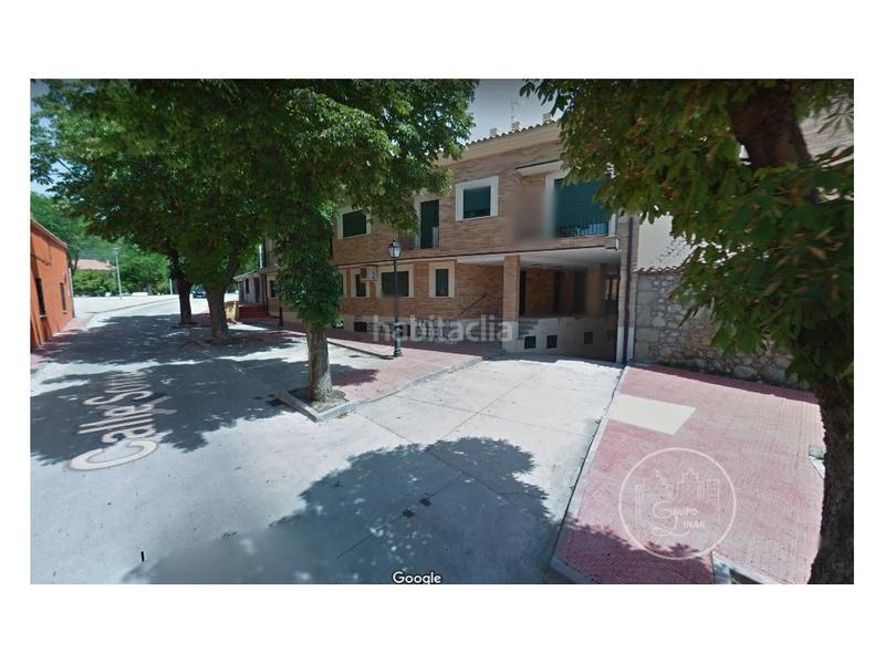 Foto c1eaef33-d3b2-49bd-be3c-c190a69875fb. Parking voiture dans Candeleda