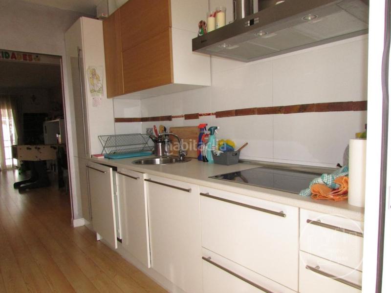 Foto ae2b8302-f198-42a8-9320-2055b6088e2a. Pis a Murallas Ávila