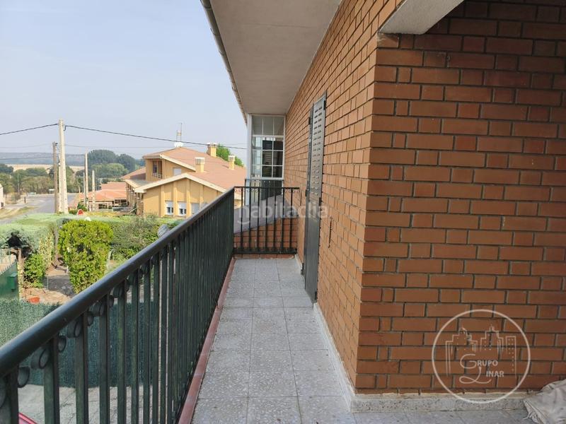 Foto 2f7166db-d5d2-4e04-bf37-3f2280a67956. Xalet amb aparcament a Solosancho