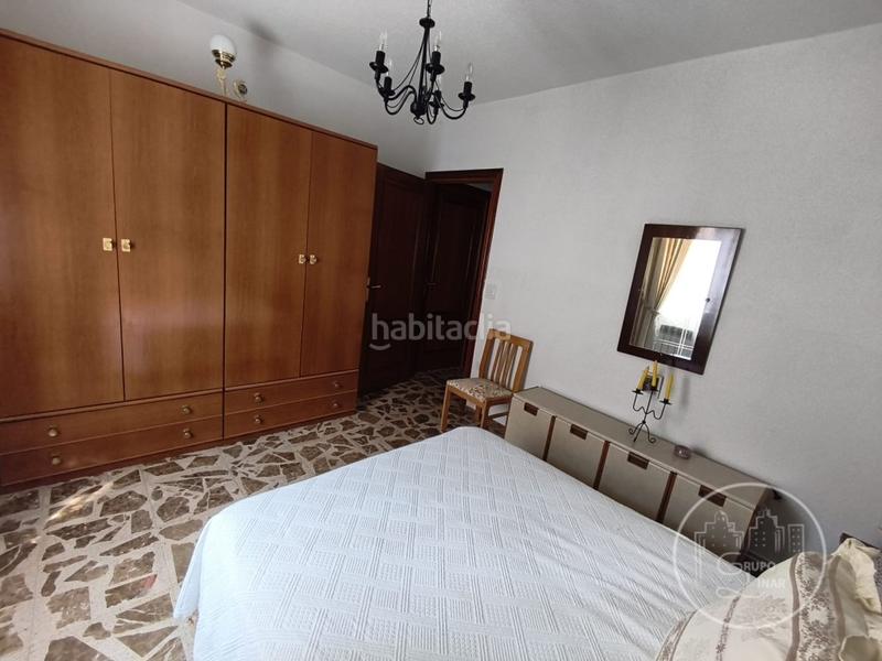 Foto f0138fe5-fad9-43d7-9880-7ee0030b99bd. Xalet amb aparcament a Solosancho