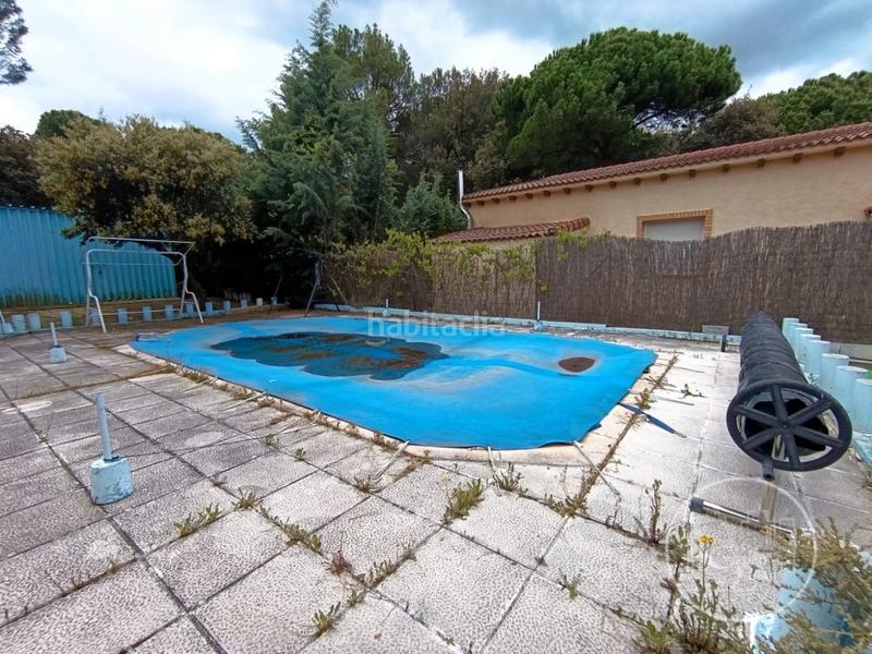 Foto b582b4be-f338-4a77-977d-a7560749ab68. Xalet amb aparcament piscina a Peñalba de Ávila