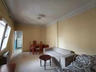 Pis  N/a. Piso 3 habitaciones venta ávila