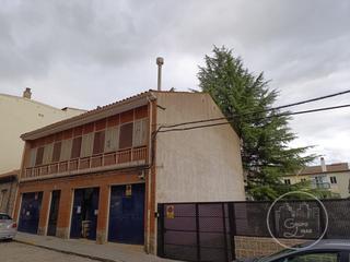 Maison  N/a. Casa 3 habitaciones venta ávila