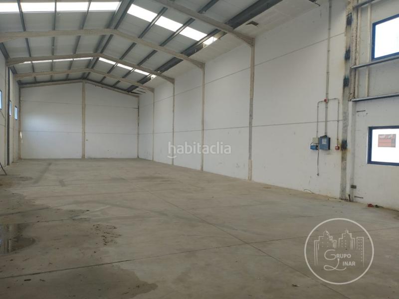 Foto b2292c30-9853-4bef-b692-0d8df99c254c. Nau industrial a Zona Rural Ávila