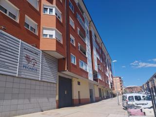 Aparcament cotxe a Universidad. Plaza de parking venta ávila