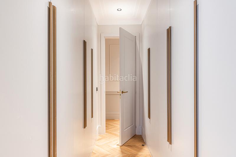 Foto 0981bc22-4ad8-4287-b61c-b26977677baf. Appartamento in calle de ruiz de alarcón 25 in Jerónimos Madrid