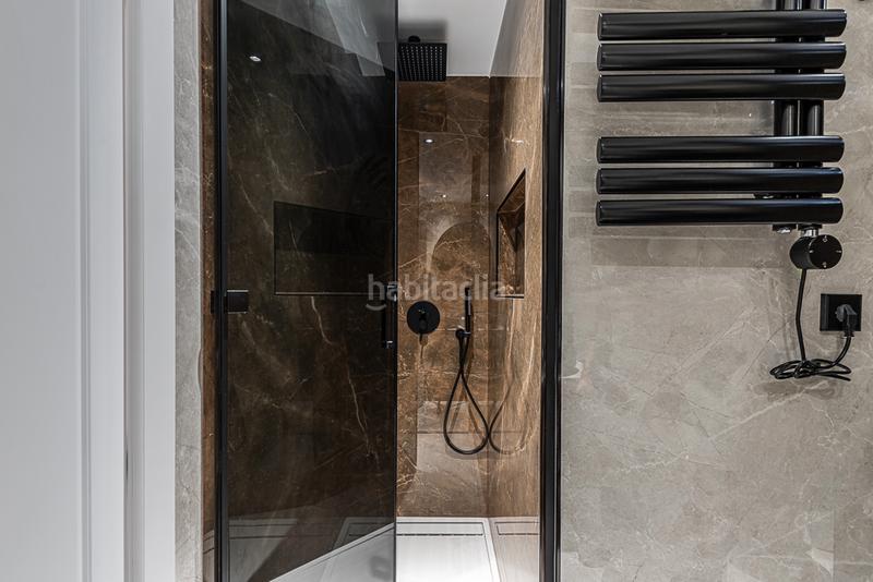 Foto 2dc57a31-acd0-4bca-a9aa-c62352bdf88f. Appartamento in calle de ruiz de alarcón 25 in Jerónimos Madrid