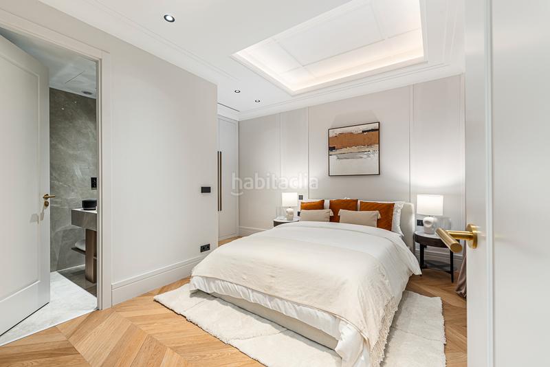 Foto 3e2ab8cf-a8b9-4838-aa03-d968501a5707. Appartamento in calle de ruiz de alarcón 25 in Jerónimos Madrid