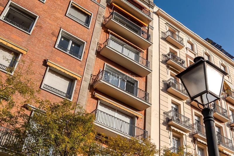 Foto 7443e99b-902a-4249-97ef-ca6281738e94. Appartamento in calle de ruiz de alarcón 25 in Jerónimos Madrid