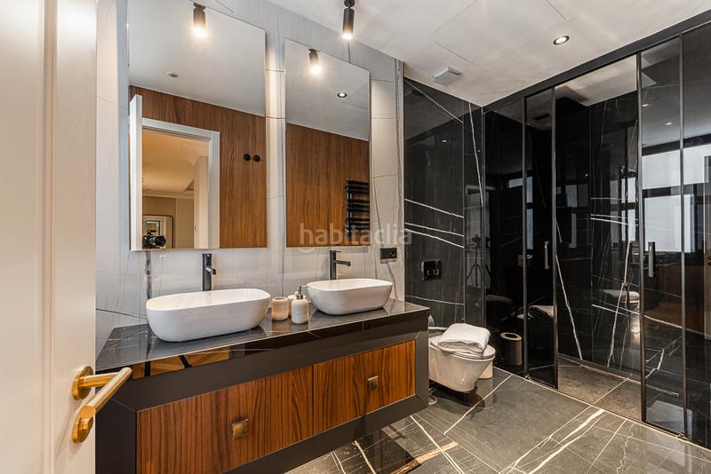 Foto 744d7c72-86ac-40b0-9d3f-a2205c770f31. Appartamento in calle de ruiz de alarcón 25 in Jerónimos Madrid