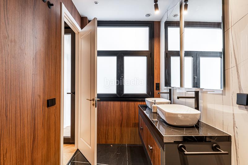 Foto 8bf1d10a-5dbd-4af7-8e7f-91151579bcd0. Appartamento in calle de ruiz de alarcón 25 in Jerónimos Madrid