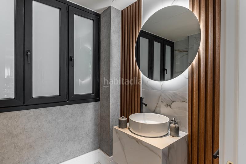 Foto fc17dcc9-dce9-4cfa-8468-73ce4d7eeb7b. Appartamento in calle de ruiz de alarcón 25 in Jerónimos Madrid