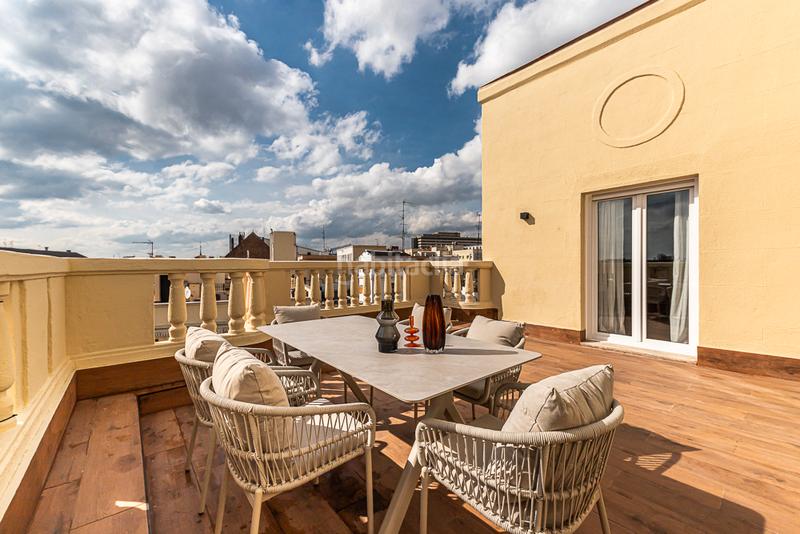 Foto c41cf7f7-3ba1-4708-ada2-394912a28804. Appartamento con camino riscaldamento parcheggio in Madrid