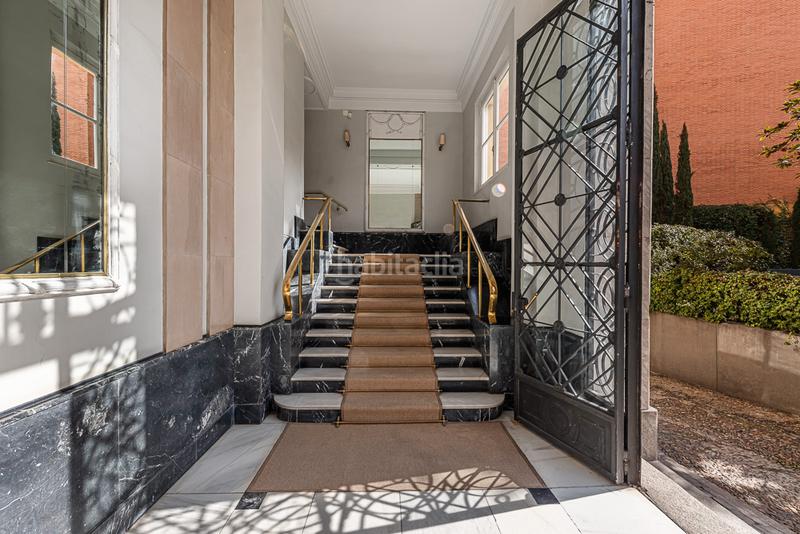 Foto fcdc496c-47d2-450e-b495-ac424bfcc80a. Appartamento con camino riscaldamento parcheggio in Madrid