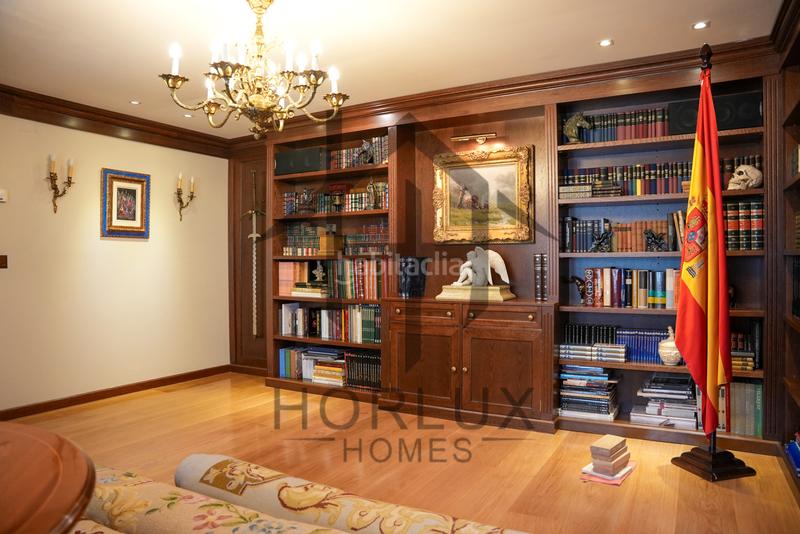 Foto a5e5bb29-cb32-4890-a6a4-2b3354e56ab2. Chalet mit kamin heizung parking pool in Monteclaro Pozuelo de Alarcón