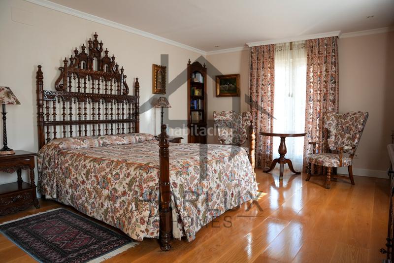 Foto cc3aa4cf-4e66-4c6f-a509-66fe50260bda. Chalet mit kamin heizung parking pool in Monteclaro Pozuelo de Alarcón