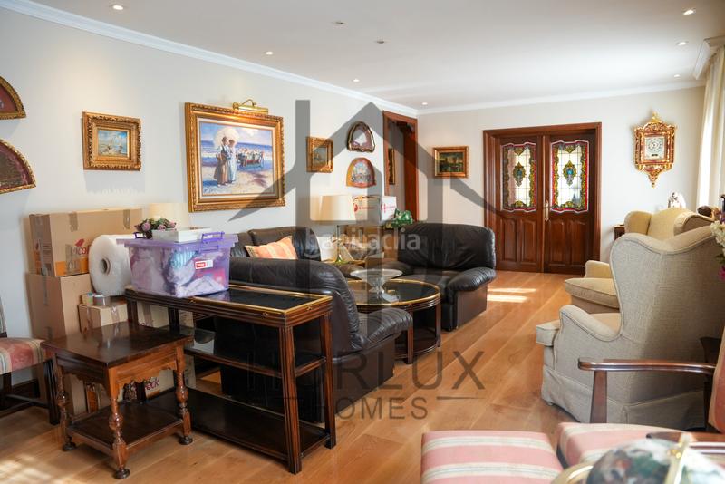 Foto d8dd0430-8cd1-41c2-ba3c-1bdda172d5fc. Chalet mit kamin heizung parking pool in Monteclaro Pozuelo de Alarcón