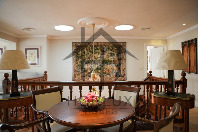 Foto ea572a15-bd41-440e-b773-81b54746c33c. Chalet mit kamin heizung parking pool in Monteclaro Pozuelo de Alarcón