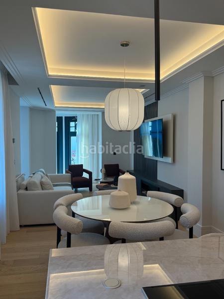 Foto 63cc48a7-82f7-4b0d-8b46-d8b815f7aa8a. Flat with fireplace heating in Sol Madrid