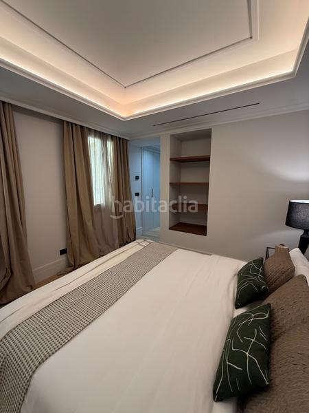 Foto 6d3fd73b-6e8f-47a7-b494-d99881493186. Flat with fireplace heating in Sol Madrid