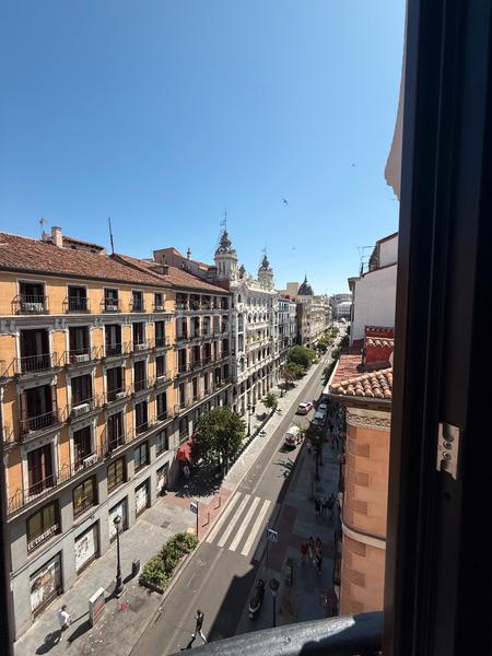 Foto 9124273a-14fd-464b-9e99-fb016c5b44aa. Flat with fireplace heating in Sol Madrid