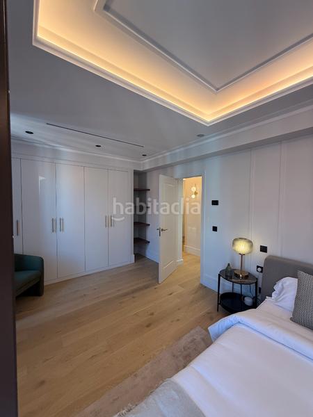 Foto 93e0bc0b-5b1b-4b93-9ba9-bc6ae91e5a08. Flat with fireplace heating in Sol Madrid