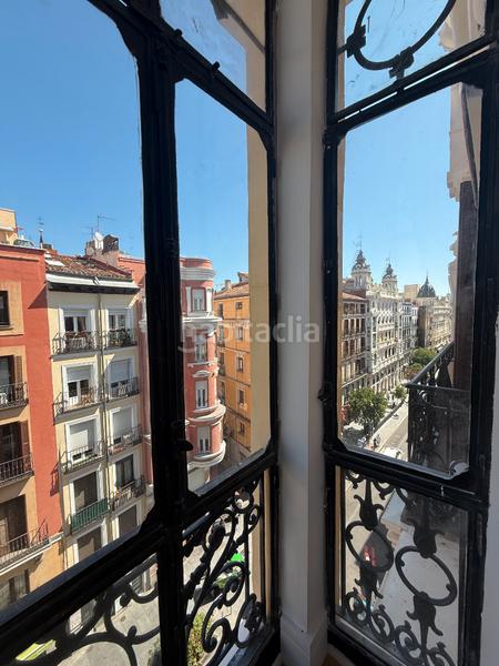 Foto c23522f9-2833-40b1-811e-2278dae921a2. Flat with fireplace heating in Sol Madrid